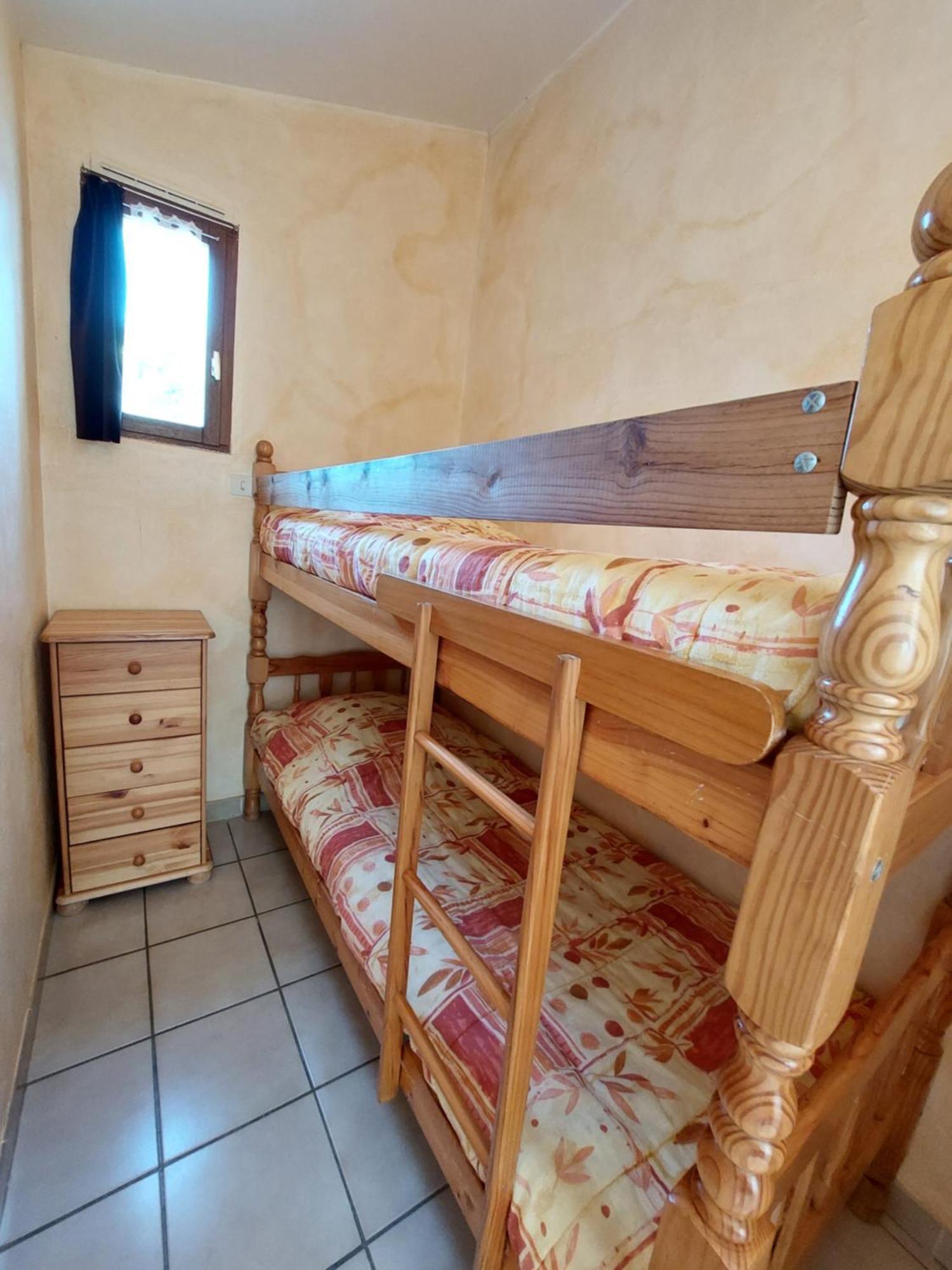 Village De Gites La Fontinelle Bessas Chambre photo
