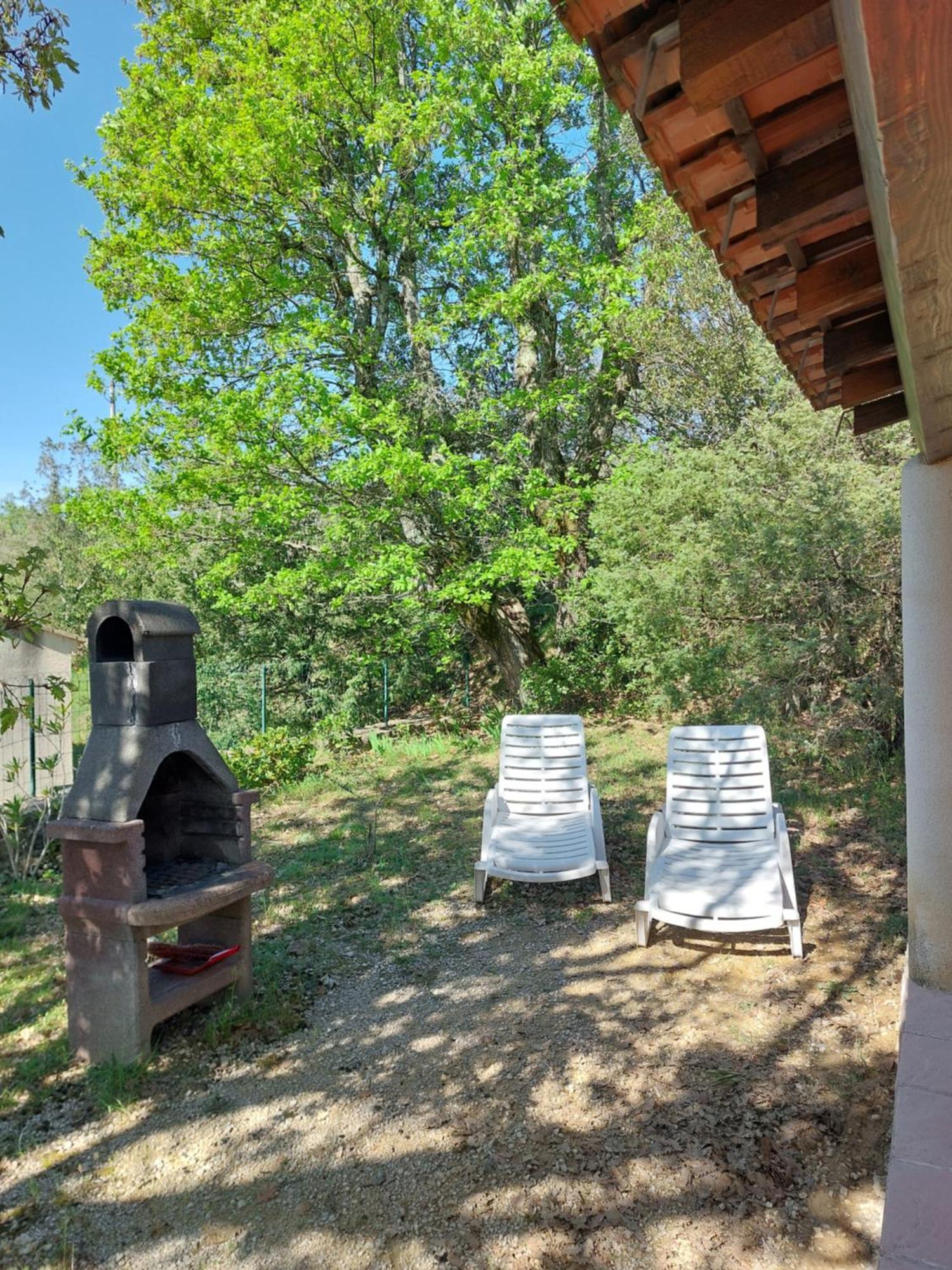Village De Gites La Fontinelle Bessas Extérieur photo
